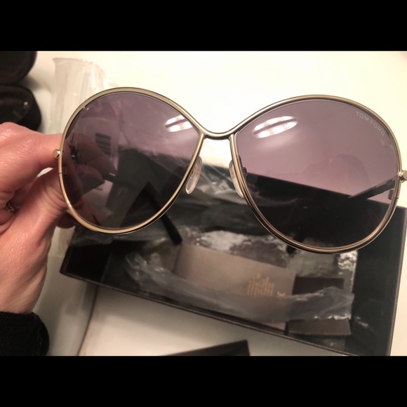TOM FORD SUNGLASSES - Picture 7 of 9